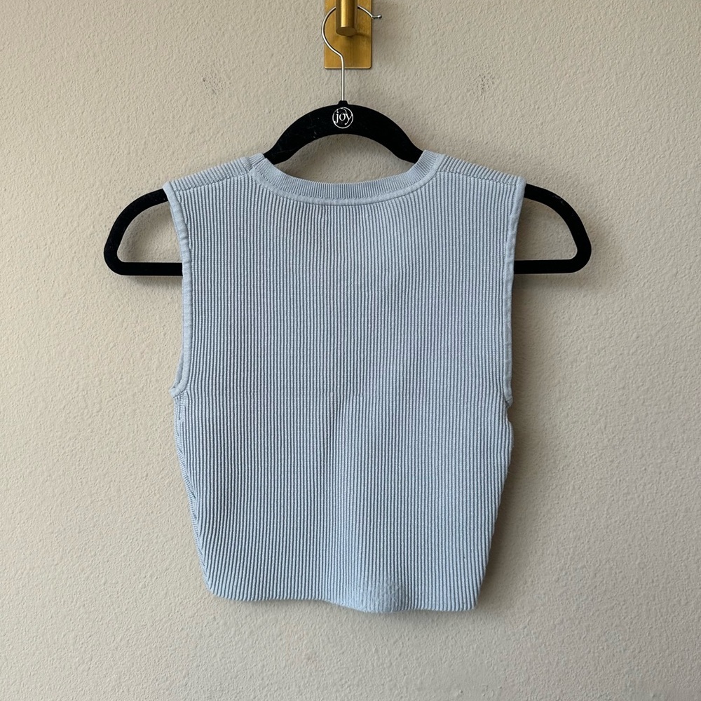 Babaton (Aritzia) Light Blue Sleeveless Top Size Small - Picture 4 of 6
